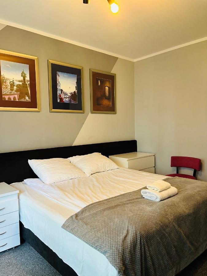 Airport Comfy Guest Home Warsaw Luaran gambar