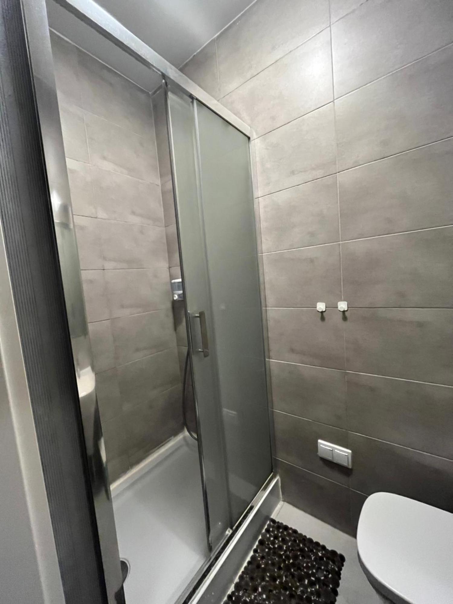 Airport Comfy Guest Home Warsaw Luaran gambar