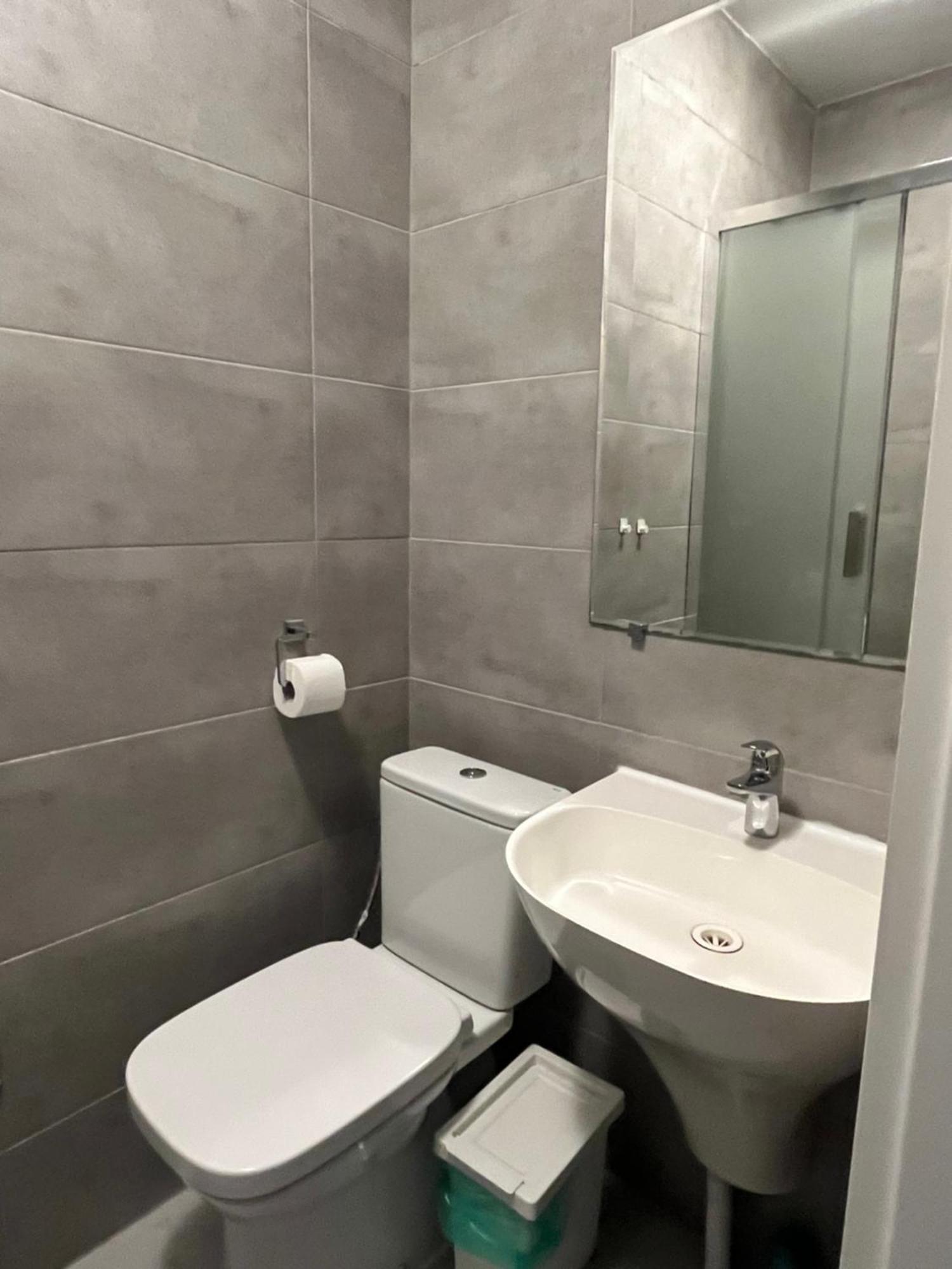 Airport Comfy Guest Home Warsaw Luaran gambar